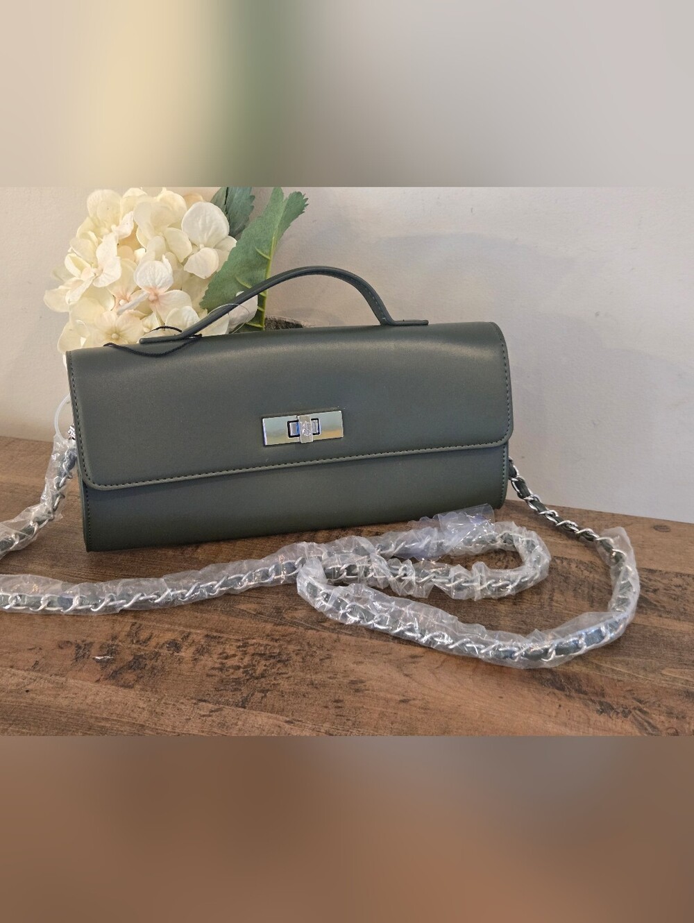 Steve Madden Crossbody purse handbag clutch Green New Without Tags